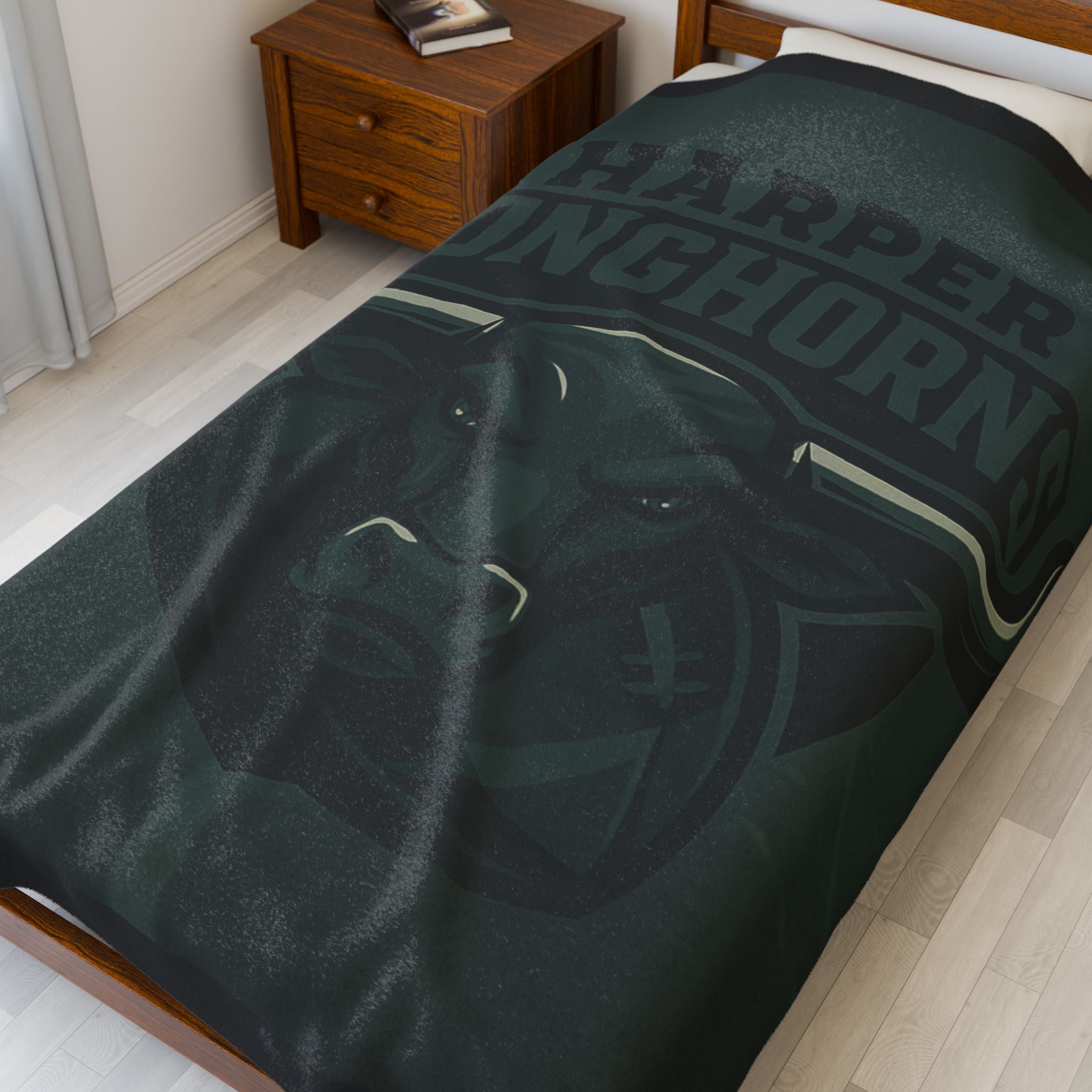 Harper Longhorns Plush Blanket – Cozy Team Spirit Throw for Fans-Black